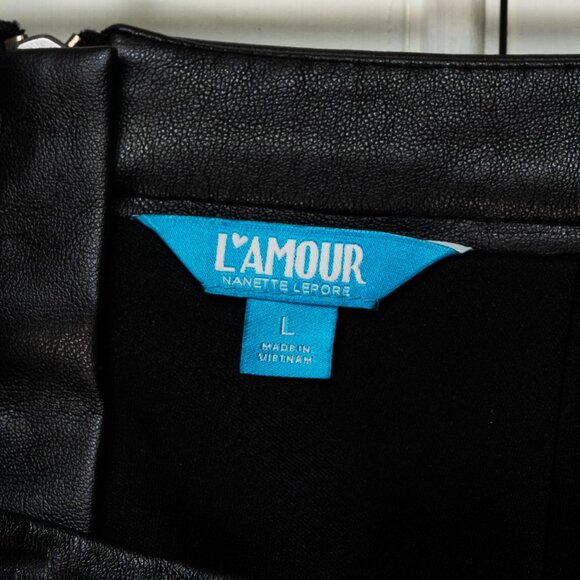 L’Amour Faux Leather Skirt - Picture 3 of 4